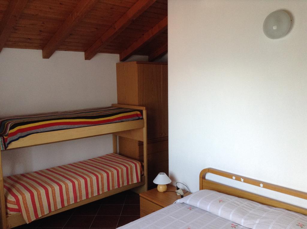 Agriturismo Runchee Vercana Bilik gambar
